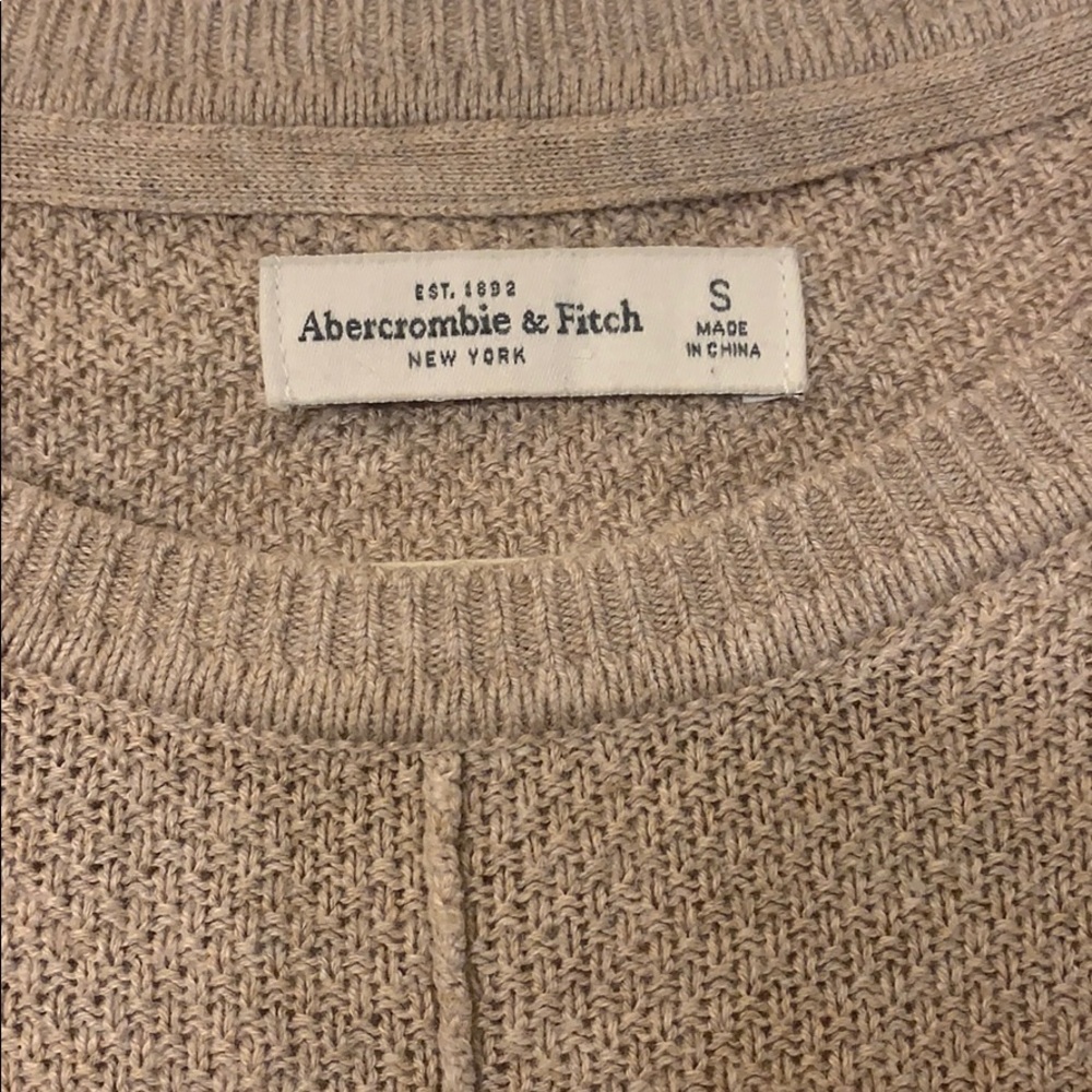 A&F Sweater - Picture 2 of 3